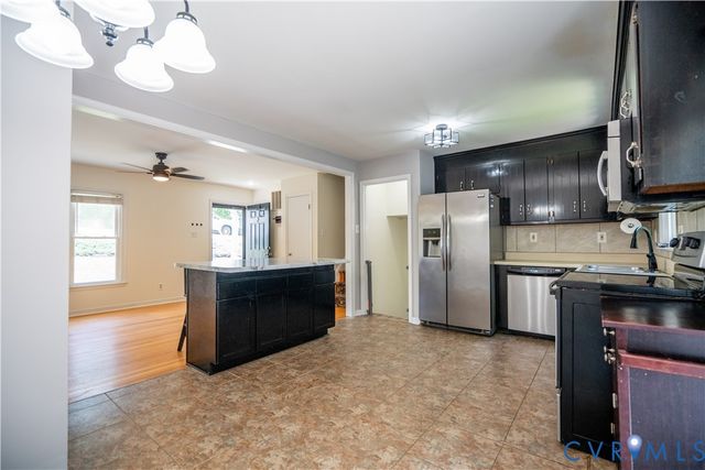 4519 Burgess House Ln, Chesterfield, VA 23236