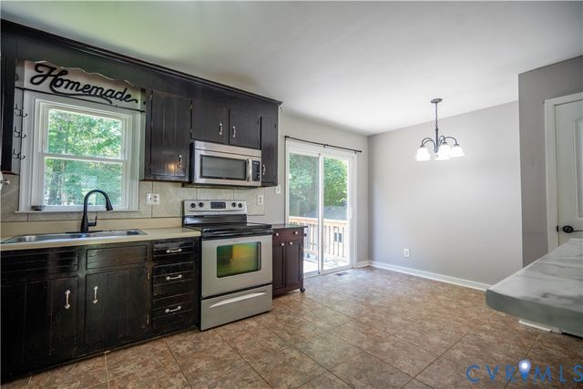 4519 Burgess House Ln, Chesterfield, VA 23236
