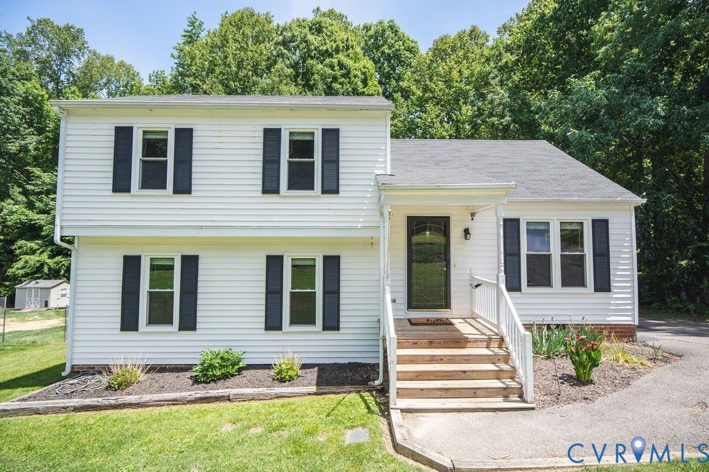 4519 Burgess House Ln, Chesterfield, VA 23236