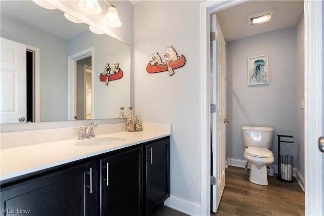 5585 Shadow Ridge Circle NW, North Canton, OH 44720