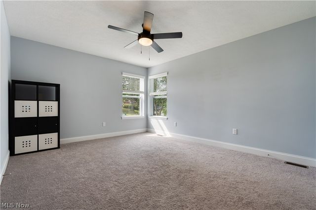 5585 Shadow Ridge Circle NW, North Canton, OH 44720