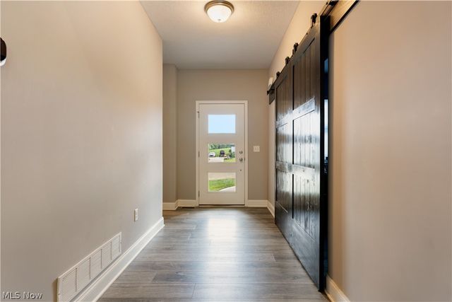 5585 Shadow Ridge Circle NW, North Canton, OH 44720
