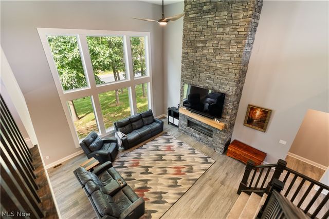 5585 Shadow Ridge Circle NW, North Canton, OH 44720