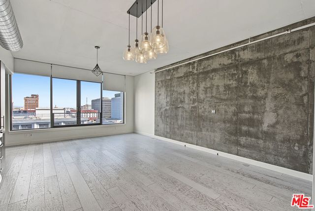 1111 S Grand Avenue 1014, Los Angeles, CA 90015