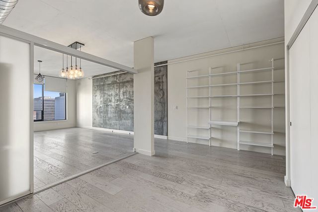 1111 S Grand Avenue 1014, Los Angeles, CA 90015