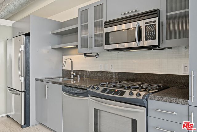 1111 S Grand Avenue 1014, Los Angeles, CA 90015