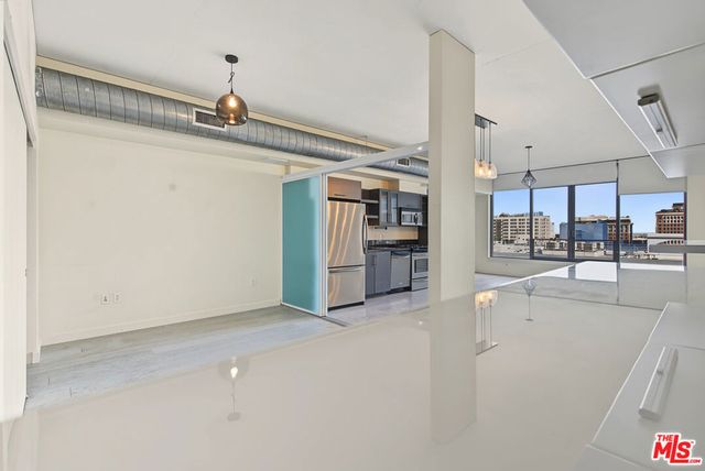 1111 S Grand Avenue 1014, Los Angeles, CA 90015