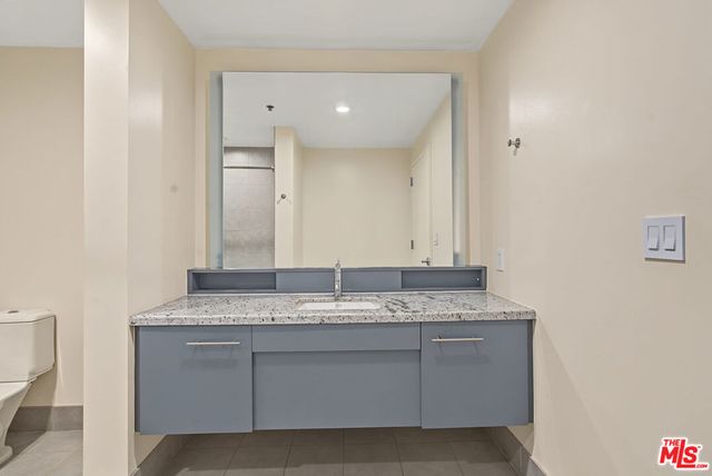 1111 S Grand Avenue 1014, Los Angeles, CA 90015