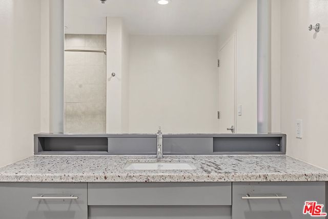 1111 S Grand Avenue 1014, Los Angeles, CA 90015