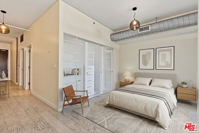 1111 S Grand Avenue 1014, Los Angeles, CA 90015