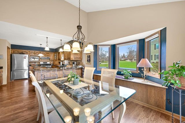 3260 Cherry Hill DRIVE, Brookfield, WI 53005