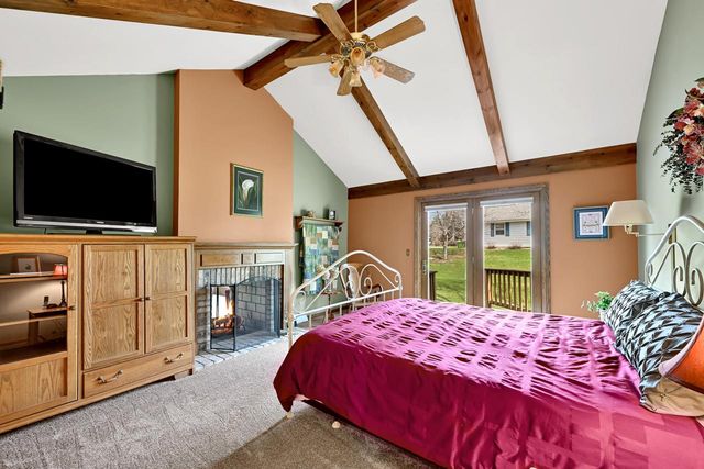 3260 Cherry Hill DRIVE, Brookfield, WI 53005
