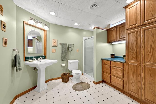 3260 Cherry Hill DRIVE, Brookfield, WI 53005