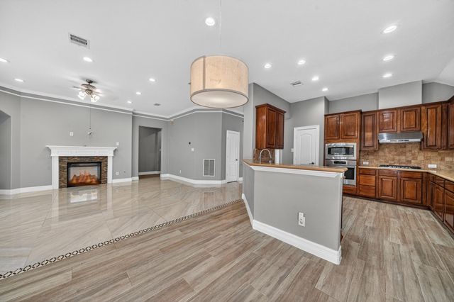 15211 Waverly Canyon Court, Cypress, TX 77429