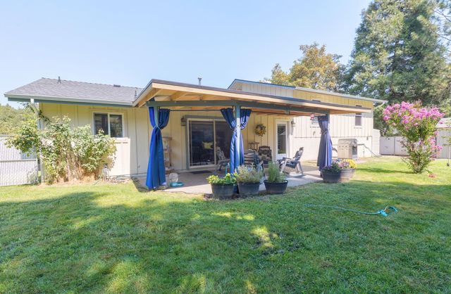 1603 NW Crescent Drive, Grants Pass, OR 97526
