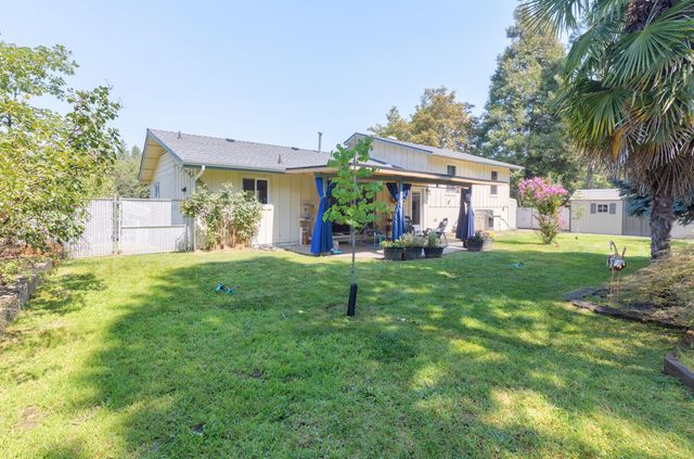 1603 NW Crescent Drive, Grants Pass, OR 97526