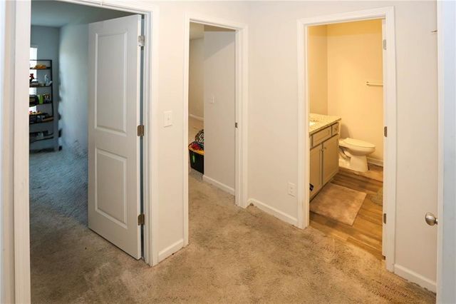 7488 Knoll Hollow Road, Lithonia, GA 30058