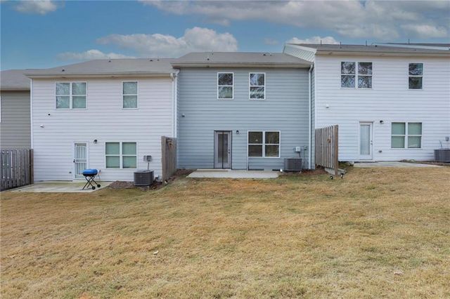 7488 Knoll Hollow Road, Lithonia, GA 30058