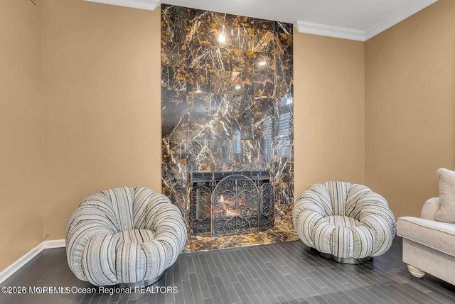 7 Mackenzie Road, Eatontown, NJ 07724