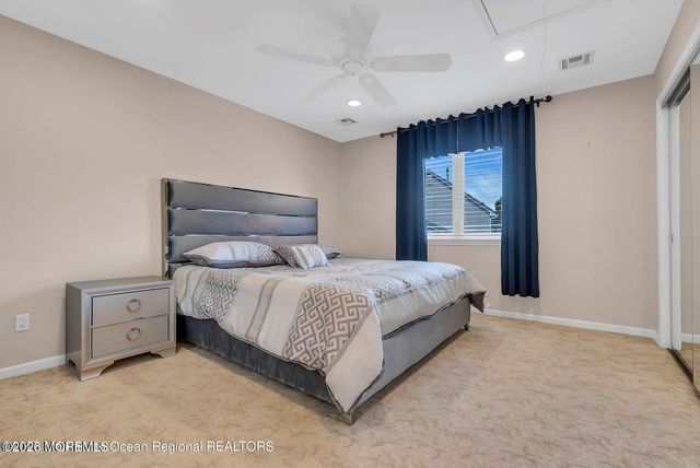 7 Mackenzie Road, Eatontown, NJ 07724