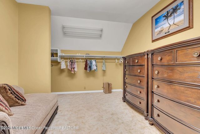 7 Mackenzie Road, Eatontown, NJ 07724