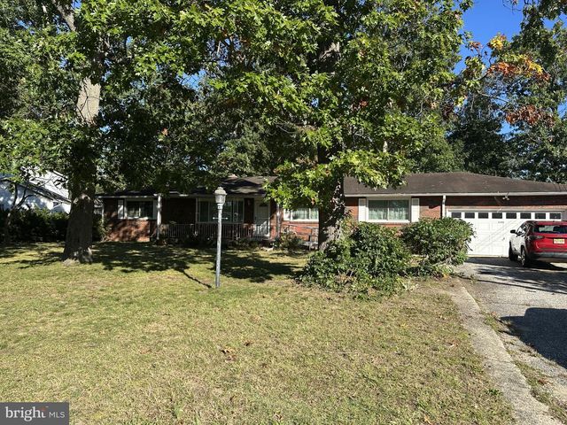 1195 GLENWOOD DR, Vineland, NJ 08361