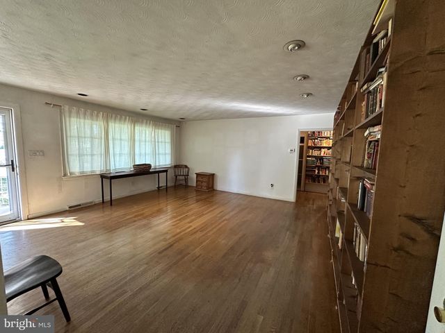 1195 GLENWOOD DR, Vineland, NJ 08361