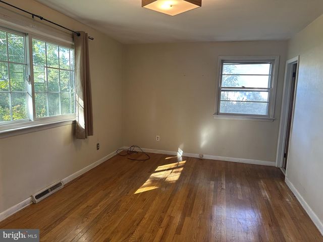 1195 GLENWOOD DR, Vineland, NJ 08361