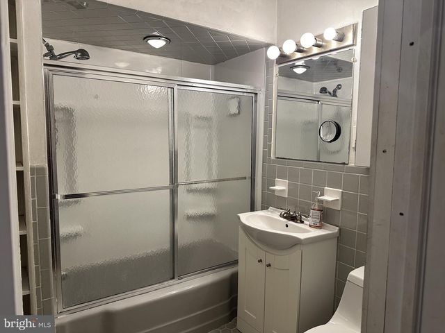 1195 GLENWOOD DR, Vineland, NJ 08361