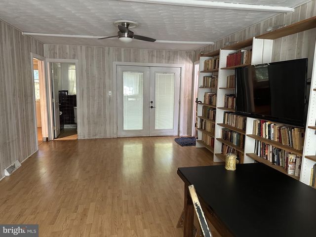 1195 GLENWOOD DR, Vineland, NJ 08361
