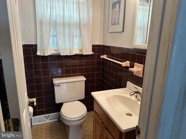 1195 GLENWOOD DR, Vineland, NJ 08361