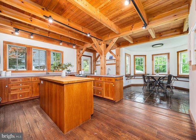 1300 PARRS RIDGE DR, Spencerville, MD 20868