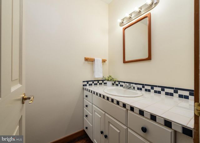 1300 PARRS RIDGE DR, Spencerville, MD 20868