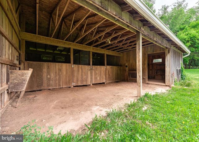 1300 PARRS RIDGE DR, Spencerville, MD 20868