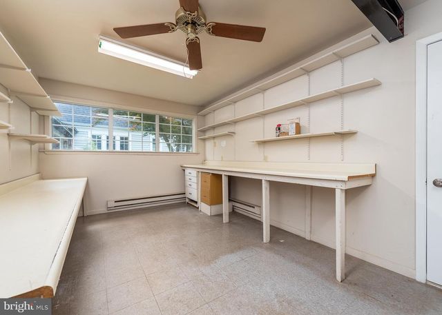 1300 PARRS RIDGE DR, Spencerville, MD 20868