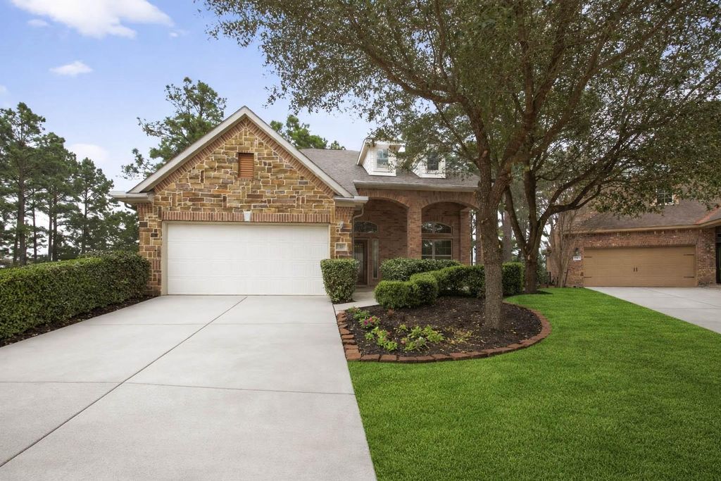 74 N Whistling Swan Place, Spring, TX 77389