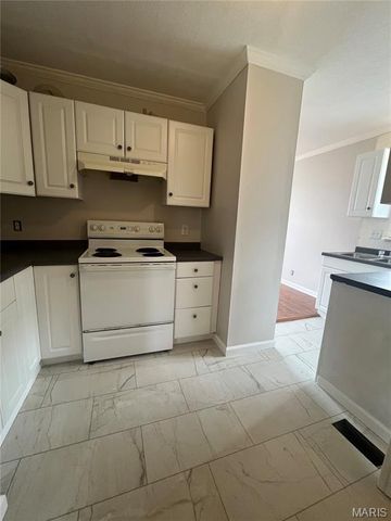 2471 Center Street, Granite City, IL 62040