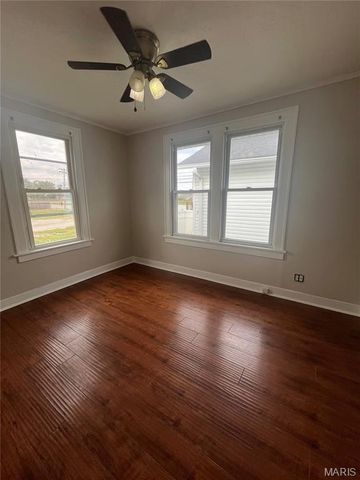 2471 Center Street, Granite City, IL 62040