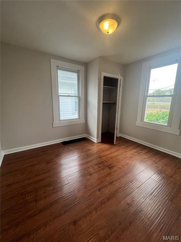 2471 Center Street, Granite City, IL 62040