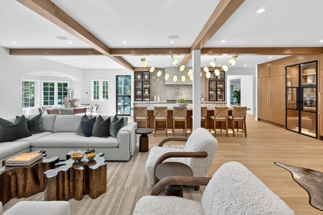 729 Chiltern Road, Hillsborough, CA 94010