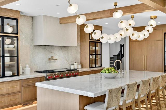 729 Chiltern Road, Hillsborough, CA 94010