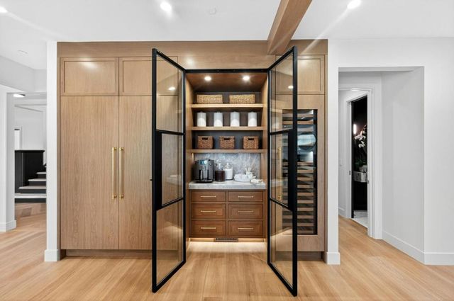 729 Chiltern Road, Hillsborough, CA 94010