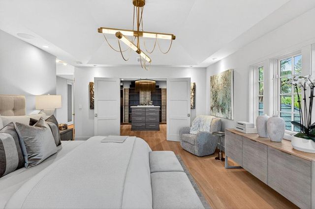 729 Chiltern Road, Hillsborough, CA 94010