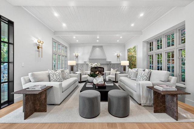 729 Chiltern Road, Hillsborough, CA 94010