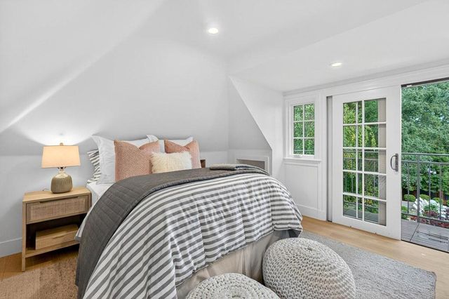 729 Chiltern Road, Hillsborough, CA 94010