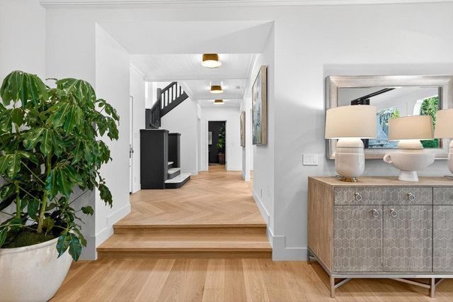 729 Chiltern Road, Hillsborough, CA 94010