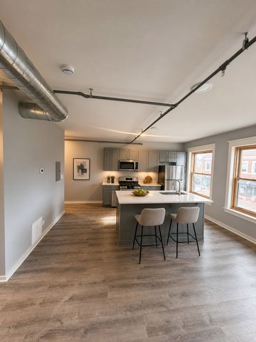 141 S OAK PARK Avenue 10, Oak Park, IL 60302