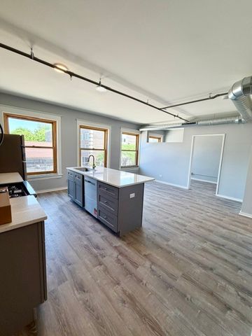 141 S OAK PARK Avenue 10, Oak Park, IL 60302