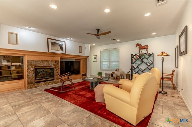 7209 US Highway 87, Cuero, TX 77954