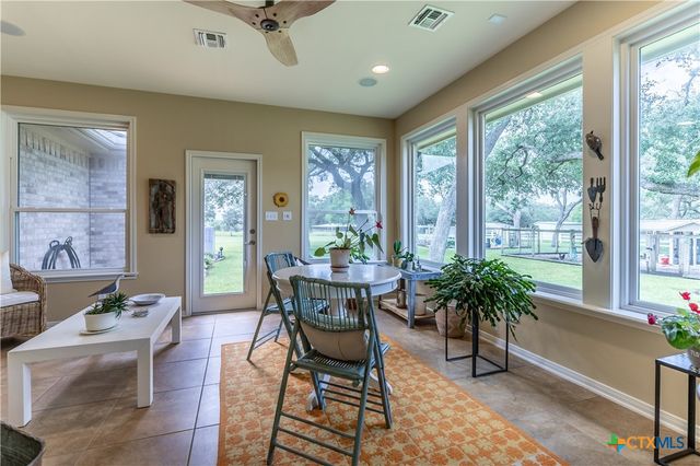 7209 US Highway 87, Cuero, TX 77954